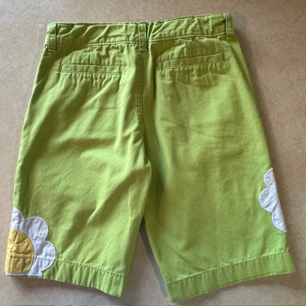 Gymboree A Pop of Daisies Daisy Bermuda Shorts Sz 8 - Picture 2 of 7